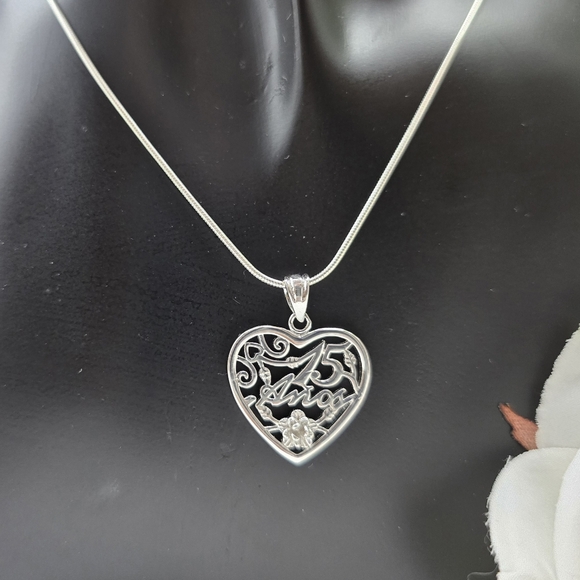♥️ MIS 15 ANOS STERLING SILVER NECKLACE - Picture 2 of 3